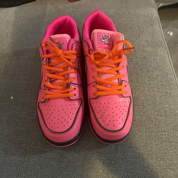 Nike SB Dunk Low Skate Shoes "The Powerpuff Girls Blossom edition" Pink / Orange - Picture 3 of 6